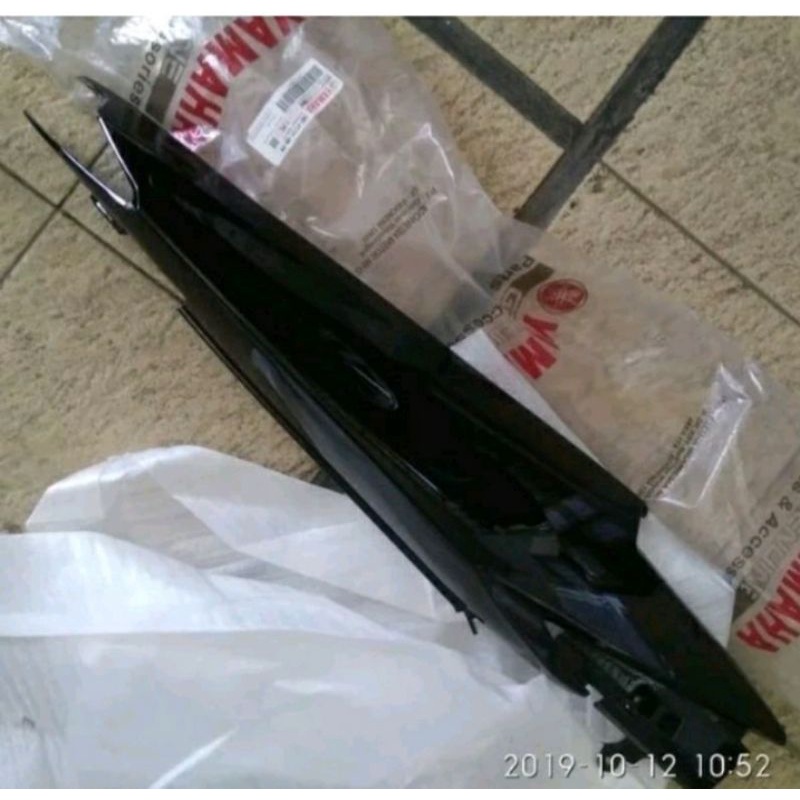 cover body belakang kiri Jupiter MX lama Original ygp