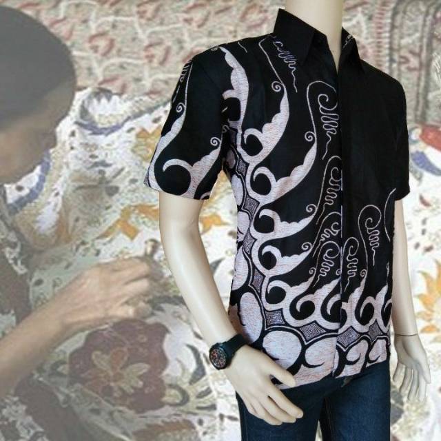 Baju Batik M L XL XXL JUMBO NEW ARRIVAL DISTRO BATIK HRB026 BATIK NOTOARTO HITAM MANIS /kemejabatik/batikmurah/batikkombinasiKemeja Batik Pria Moderen Lengan Pendek Motif Hitam Manis-5