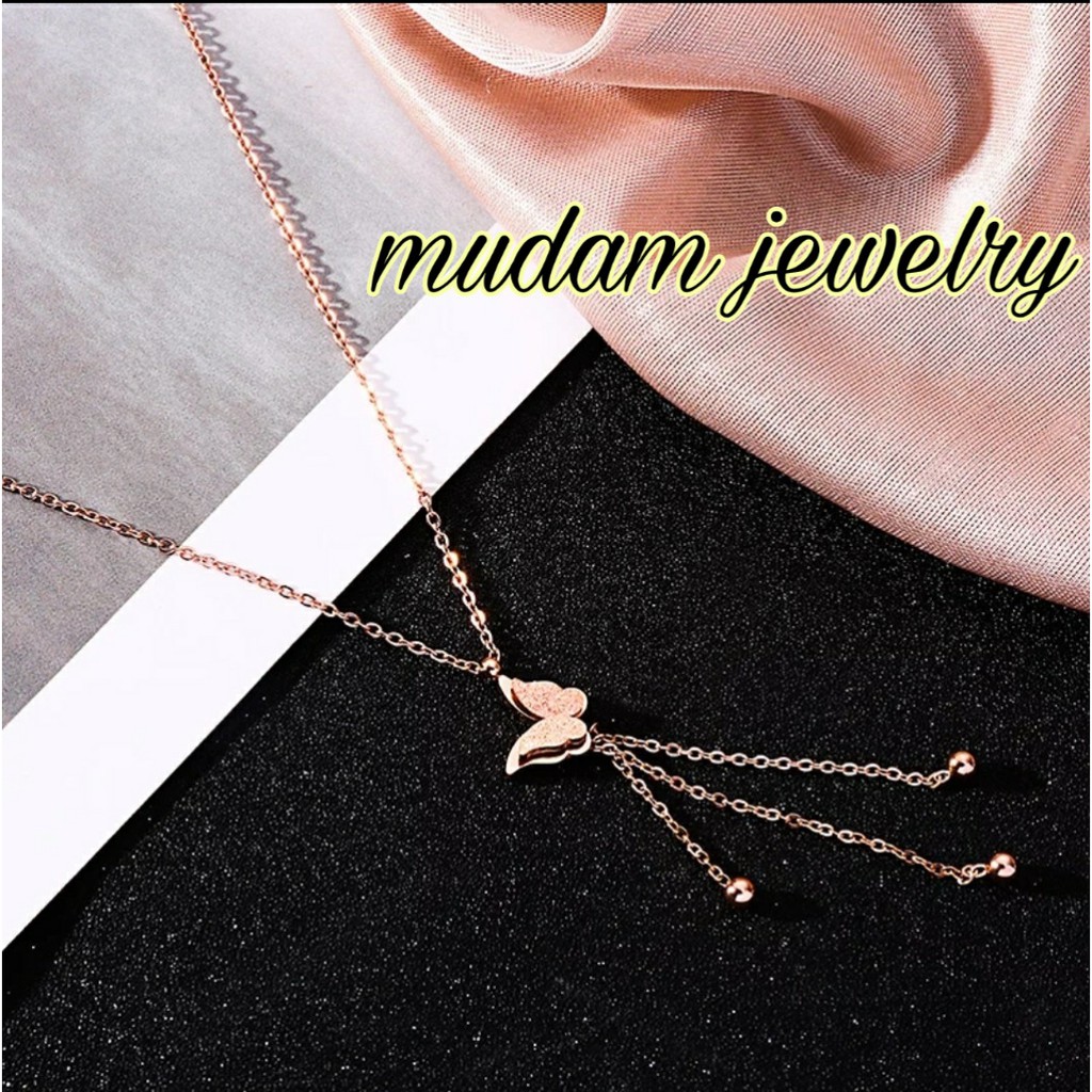 Kalung Titanium Kupu-Kupu Dengan 3 Bandul Bola Tersedia Warna Rose Gold, Gold dan Silver