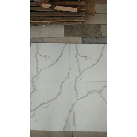 granit 60x60 daiva white