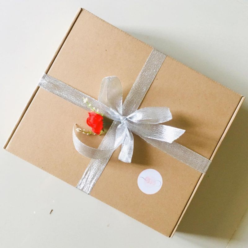 

Gift Box Edisi Red