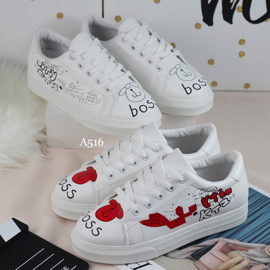 Sepatu Sneakers A516