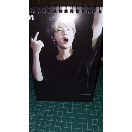 

CALENDAR SEOKJIN by fansite Boybemyyouth