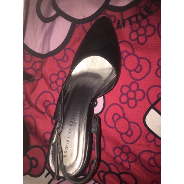 Preloved HEELS YONGKI KOMALADI BLACK