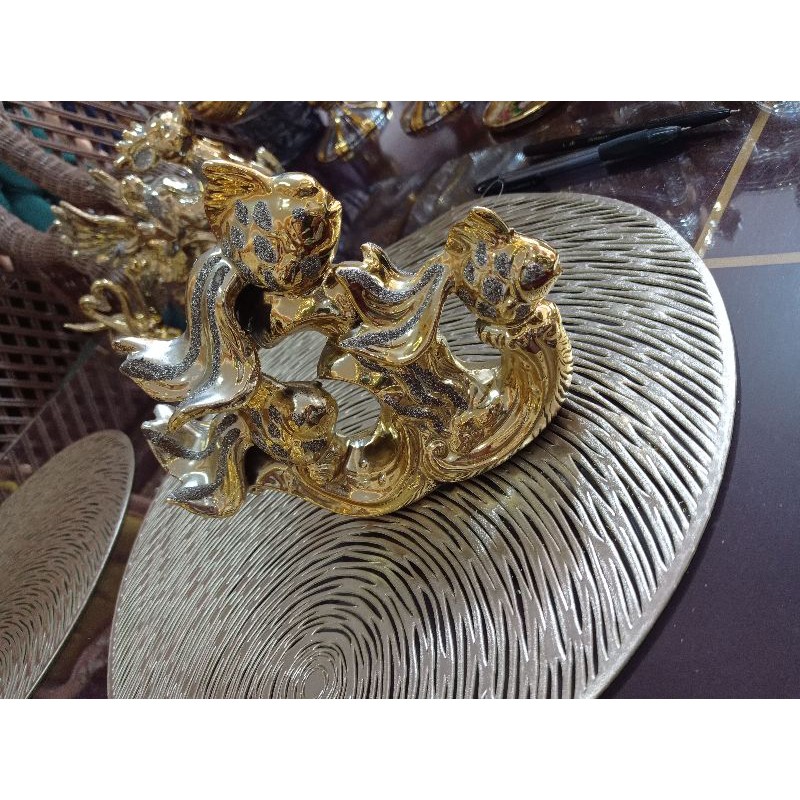 Patung ikan Koki kristal