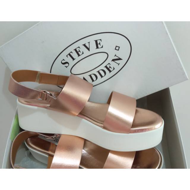 Preloved wedges Steve Madden