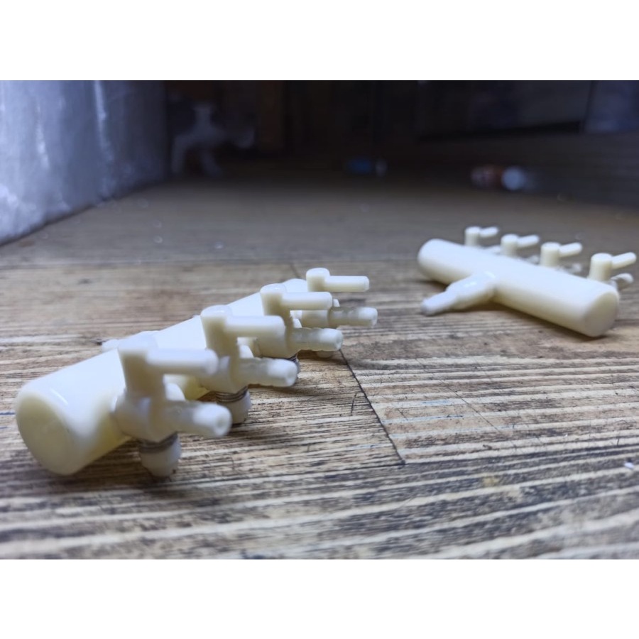 KRAN SELANG AERATOR 4 LUBANG GADING