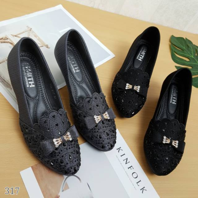 Sepatu Smith 317