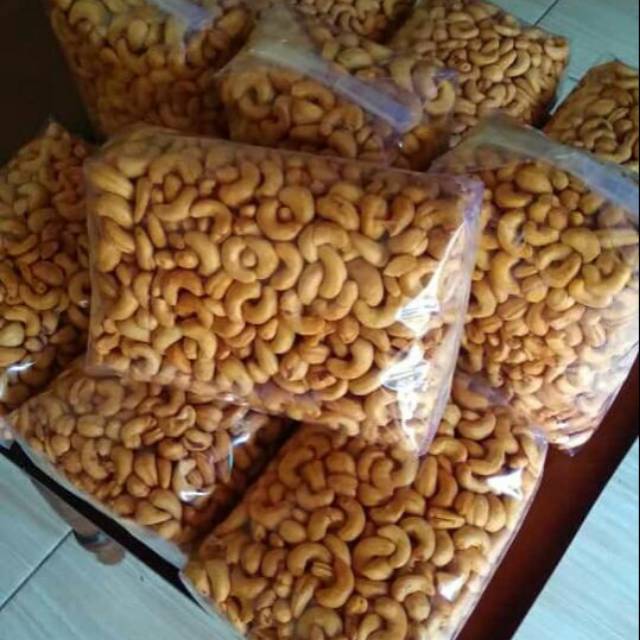 

Kacang mede ori wonogiri