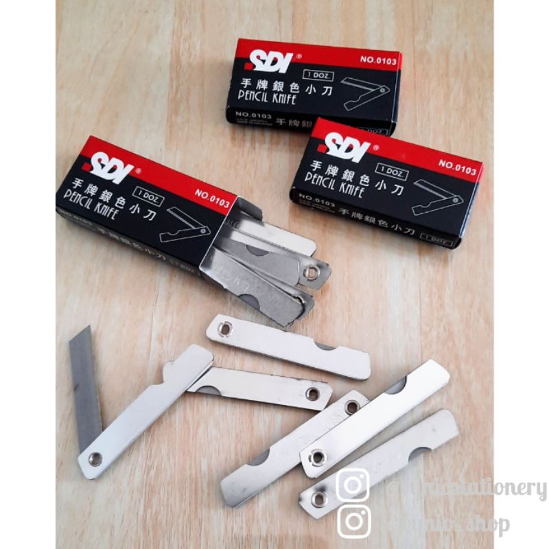 

CUTTER / PEMOTONG KERTAS / SILET MEREK SDI NO.0103