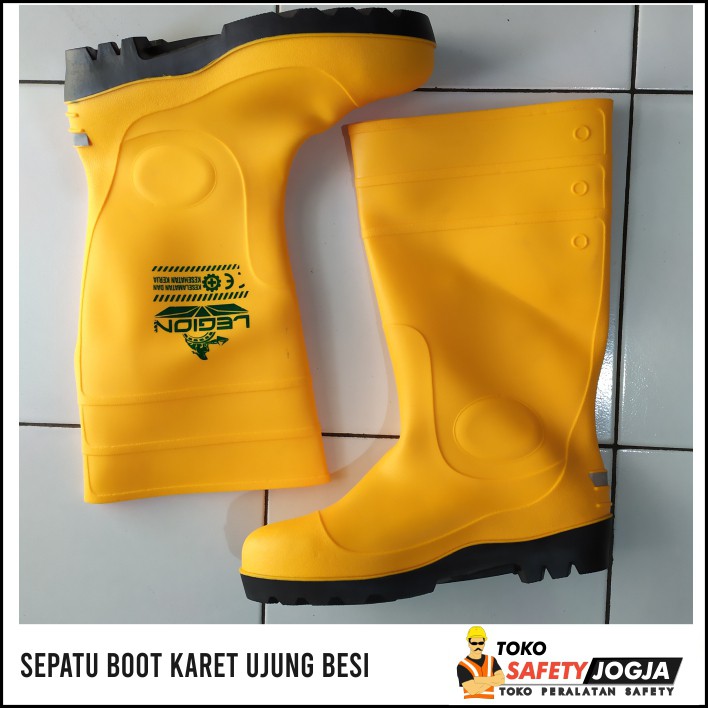 Sepatu Rubber Boot / Safety Boots Legion Ujung Besi