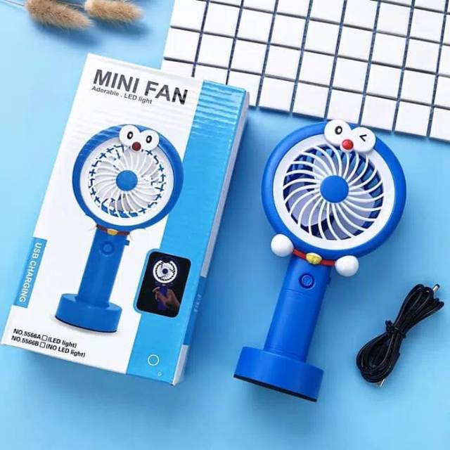 Kipas mini led tangan usb portable charger / mini fan l3d light / kipas mini doraemon hello kitty