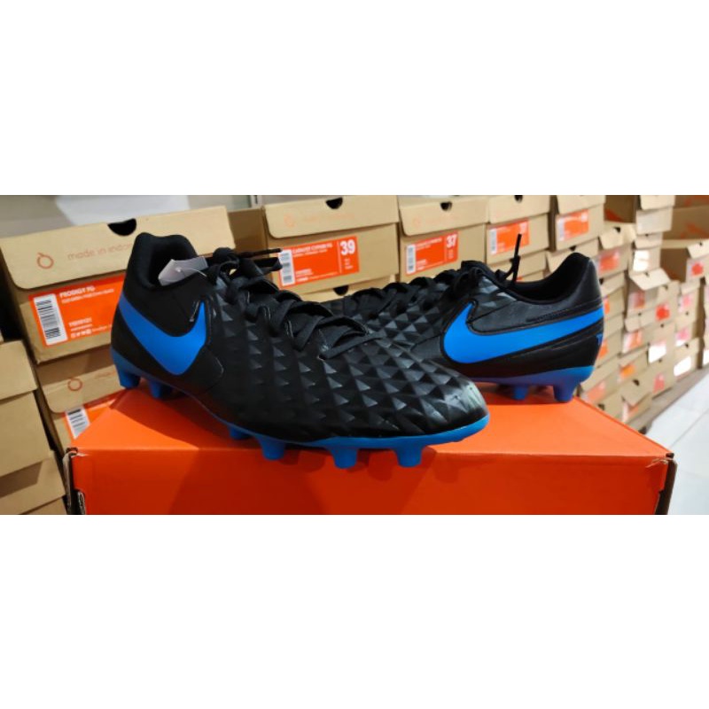 NIKE TIEMPO LEGEND 8 CLUB FG/MG