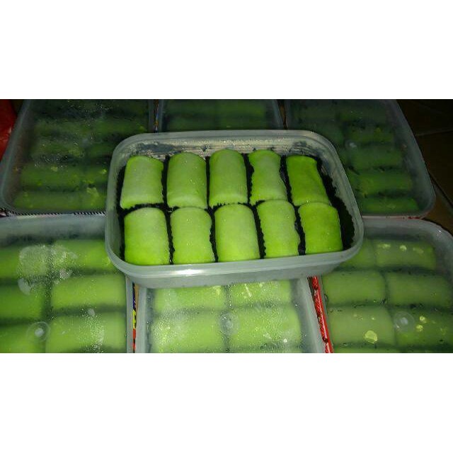 

Pancake durian no cream full daging durian