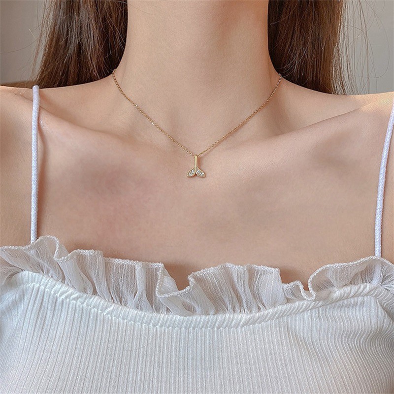 Kalung Rantai Klavikula Desain Ekor Putri Duyung Bahan Titanium Steel Gaya Minimalis
