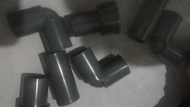 Kran/keran Air Tembok Plastik Lotus Engkol 1/2