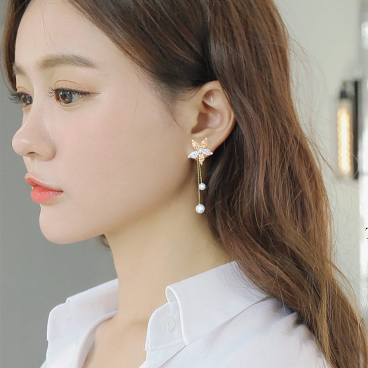 Temperamental peri sterling silver bunga jarum anting-anting wanita Korea gaya all-match lima daun b