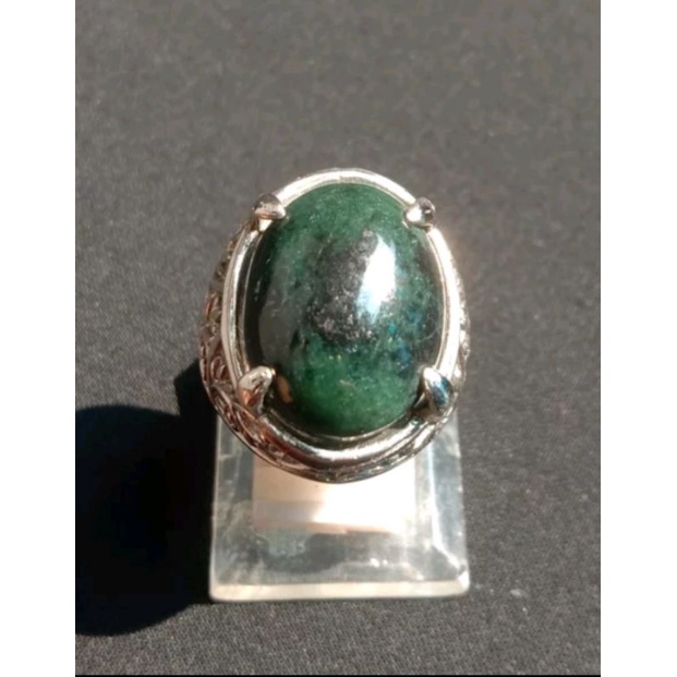 Batu Cincin Giok Black Jade Nempel Magnet Top