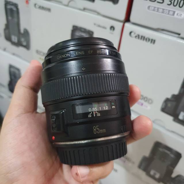 Lensa canon 85mm f1.8 second