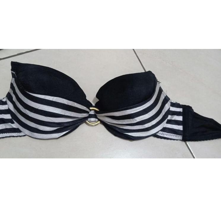 Bagus Banget.. Strapless Bra