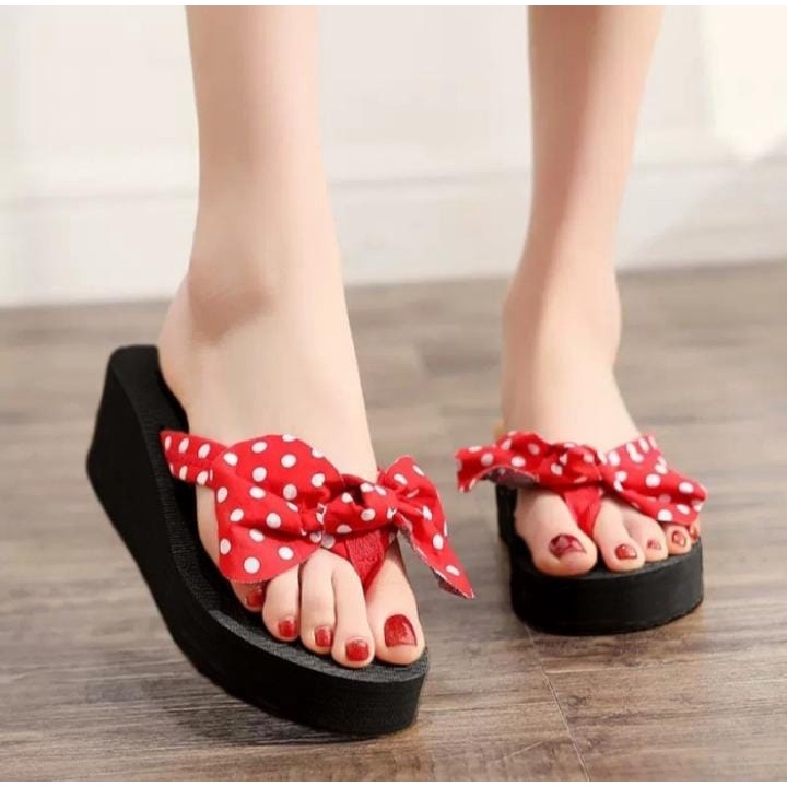 Wedges Jepit Wanita