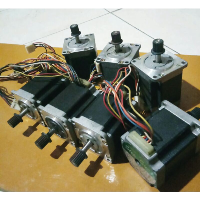 SANYO DENKI 103H6707-0741 (3A)Motor stepper cnc mantap