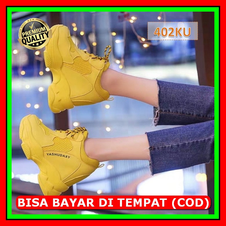 Sepatu Sneakers Wedges Wanita Alpha Hitam Putih R2 Color Family:B LO954 Sepatu Wanita Boots Sneeker