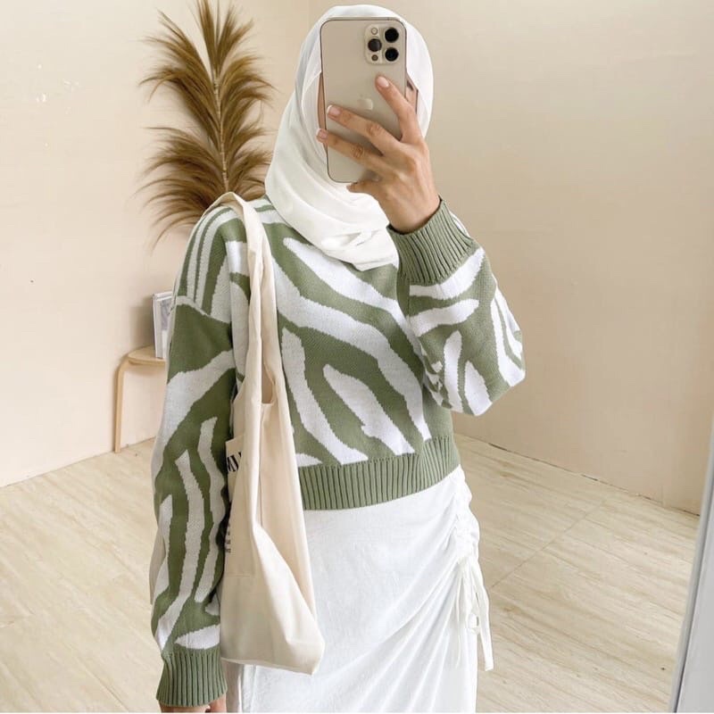 SWEATER RAJUT CROP ZEBRA CROP OVERSIZE