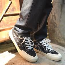 Sepatu Sneakers Pria Patrobas Equip Low Black White / Charcoal Grey / All Black / Navy / Gum / Maroon Original 100%-4