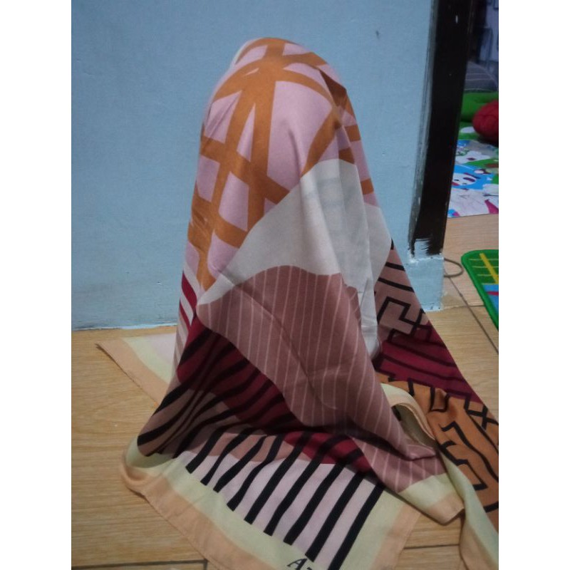 jilbab Kerudung segi empat azara motif