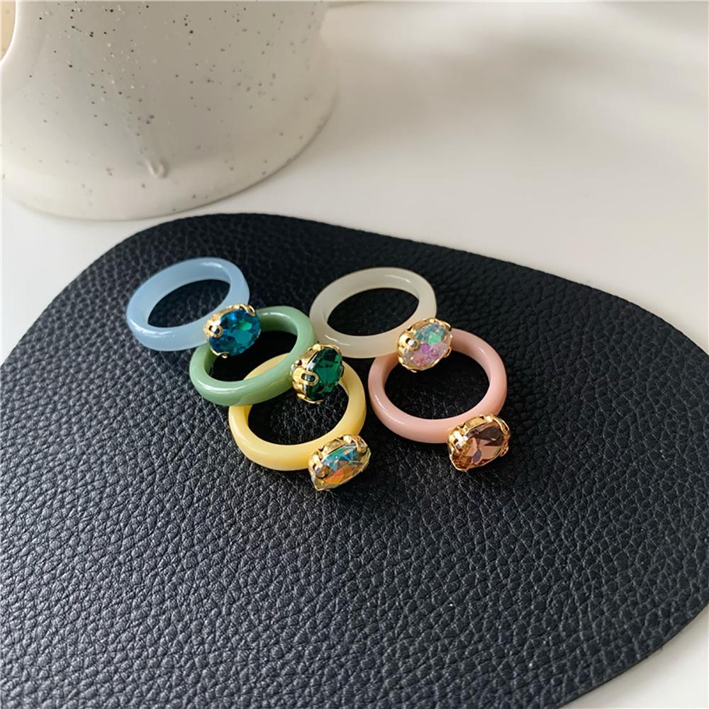 Mxbeauty Cincin Resin Kepribadian Kreatif Wanita Gaya Dingin Warna Permen Gadis Elips Berlian Ring