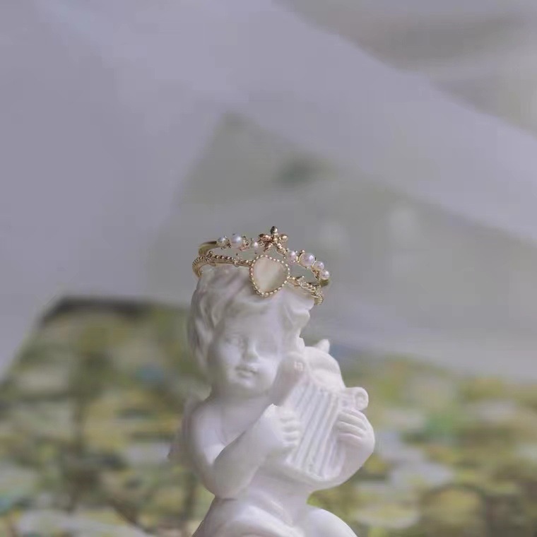 Cincin Model Terbuka Desain Hati Opal Aksen Kristal Warna Emas Gaya Korea Untuk Wanita