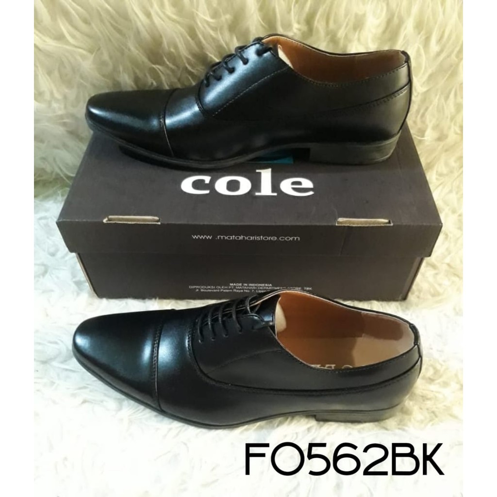 Sepatu Pria Formal Sintetis Tali Motif Depan Brand MATAHARI Cole