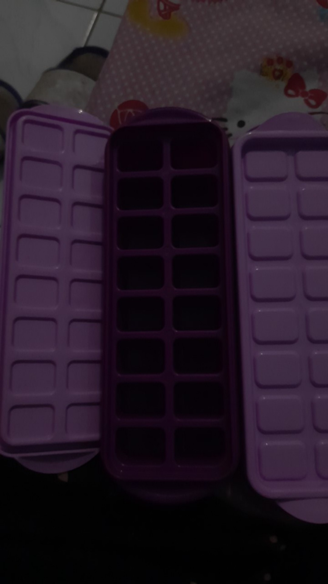 2 Pcs Cetakan Es Batu/ Ice Tray Dengan Tutup Golden Sunkist