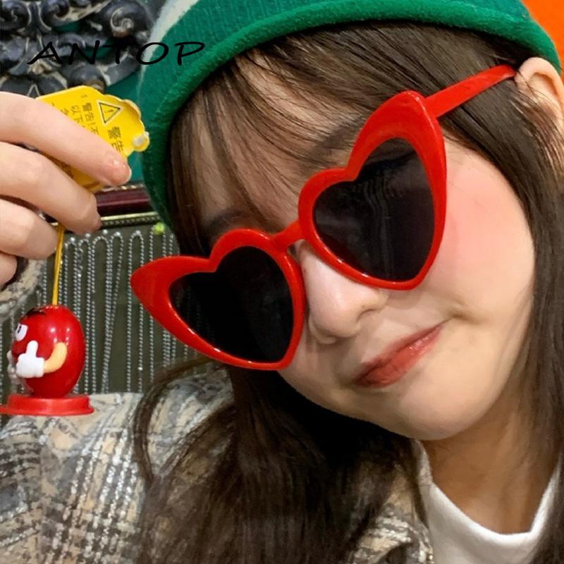 Kacamata Hitam Korea Wanita Kacamata Anti Radiasi Retro Wanita Dan Pria Fashion kacamata love Versatile Optical sunglasses