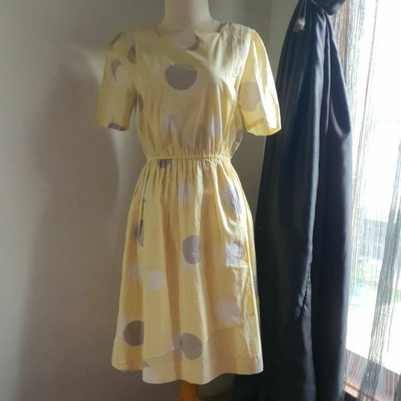 Preloved Dress Brand Branded Vintage Miss Onward Katun Kuning Polka Square Neck
