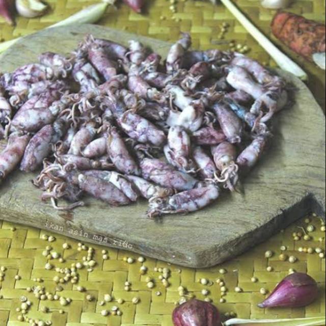 

Ikan cumi keeping asin