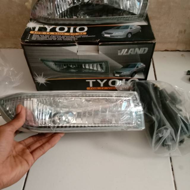 FOGLAMP/LAMPU KABUT VIOS GEN 1/ VIOS LAMA  2003 2004 2005