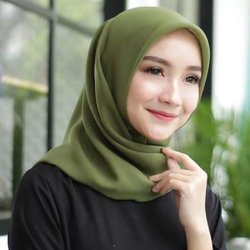 Bella square  hijab segi empat