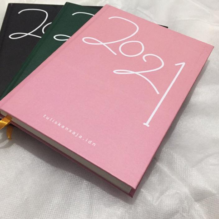 

Buku catatan agenda polos a5 .