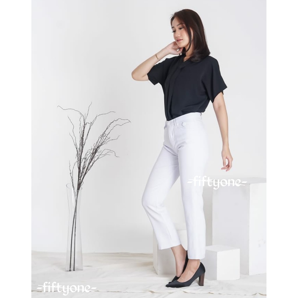 KAIGI CELANA KANTOR SLIMFIT WANITA PUTIH CELANA KANTOR KERJA