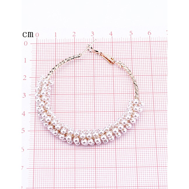 LRC Anting Tusuk Fashion White Open Round Bead Ring Big Ear Ring F66341