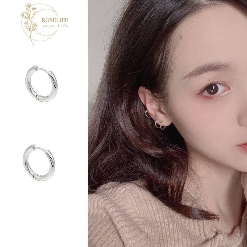 Roselife 2pcs / Set Anting Bulat Minimalis Bahan Titanium Stainless Steel Untuk Perhiasan Pria / Wanita