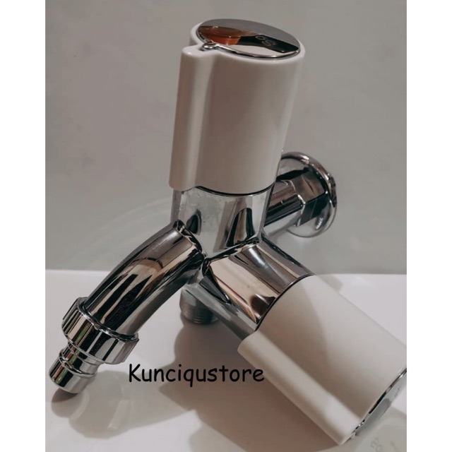 KRAN CABANG S22 NEW SOLIGEN KRAN SHOWER PUTIH