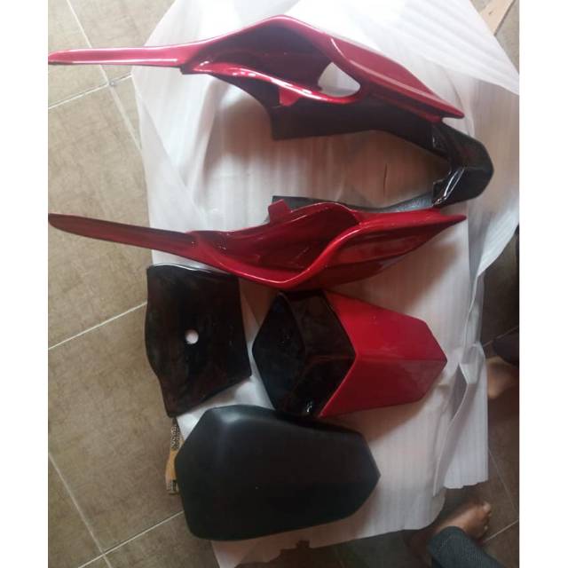 Body belakang R15 v2 Bodi belakang R15 v2 Bodi R15 v2