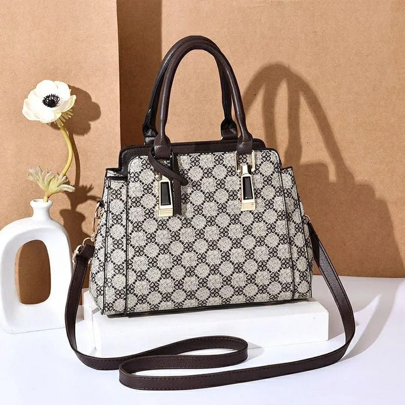 Tas Selempang Wanita Terbaru / Tas Selempang Wanita Simple /grosir tas bandung