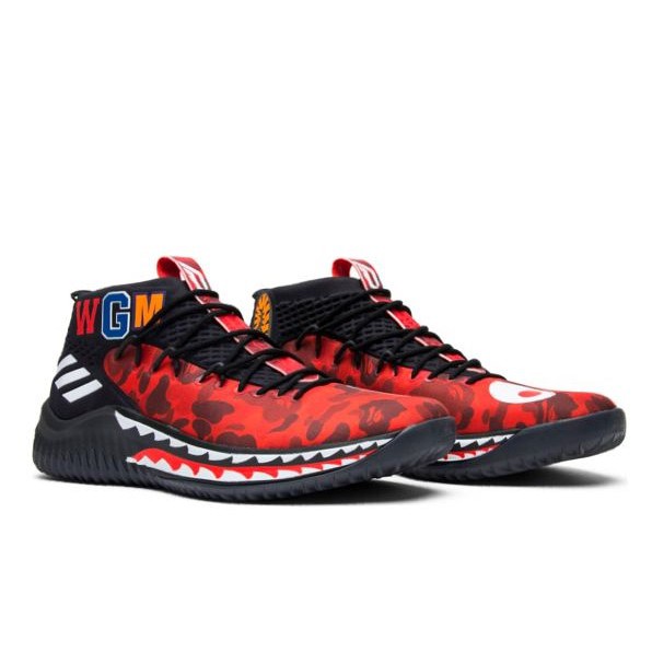 WGM DAME 4 BAPE RED Sneakers