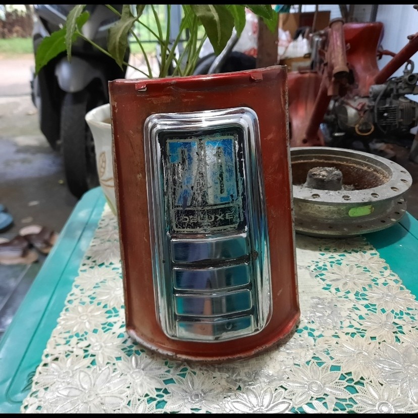 panel dasi dada emblem depan honda c70/Cover panel dada Honda C70 original