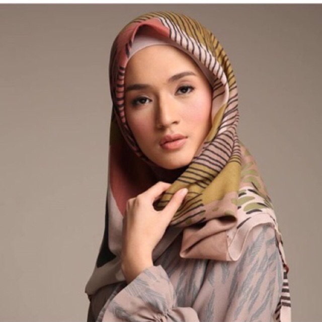 Malaga Scarf by KamiideaxHijabenka