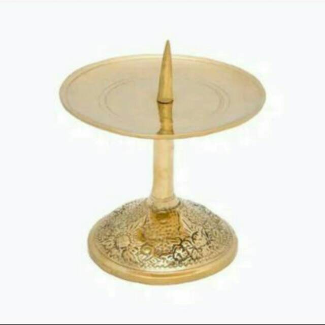 TEMPAT LILIN ALTAR GEREJA BAHAN KUNINGAN 11 × 13 CM - DEKORASI RUMAH